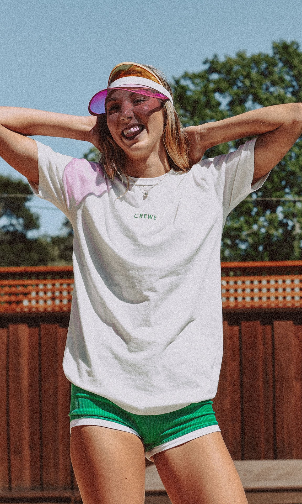 GREEN WAVY TEE